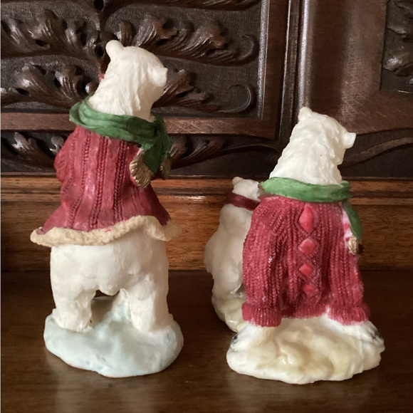 Christmas Polar Bear Family ❄️ - Picture 3 of 15